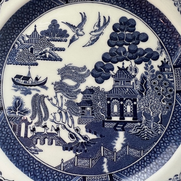 Johnson Brothers Classic Willow Blue Dinner Plate 10.5" Made In England - Picture 2 of 4